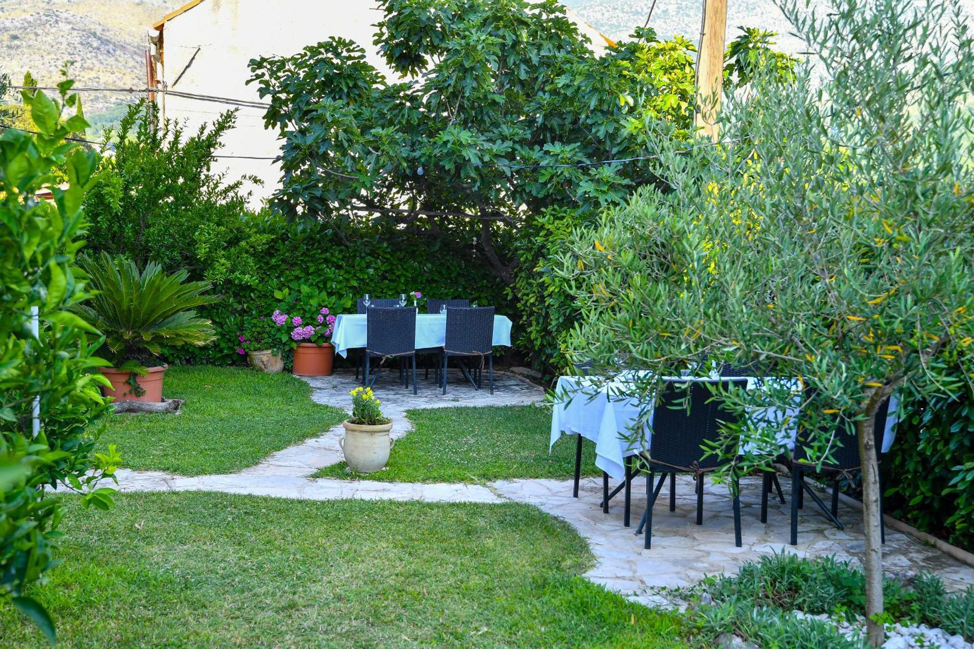 Curic Apartment
