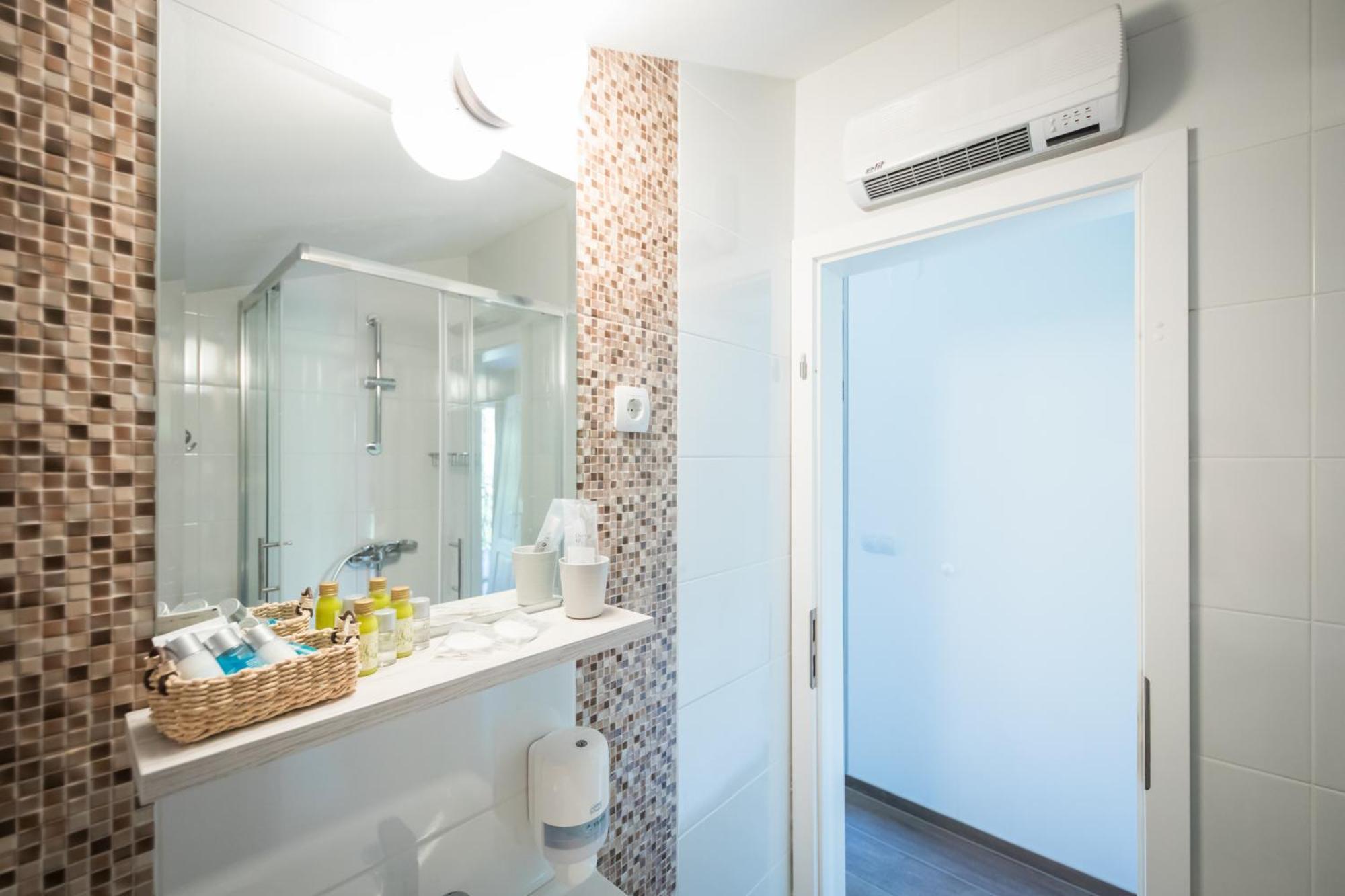 Curic Apartment *