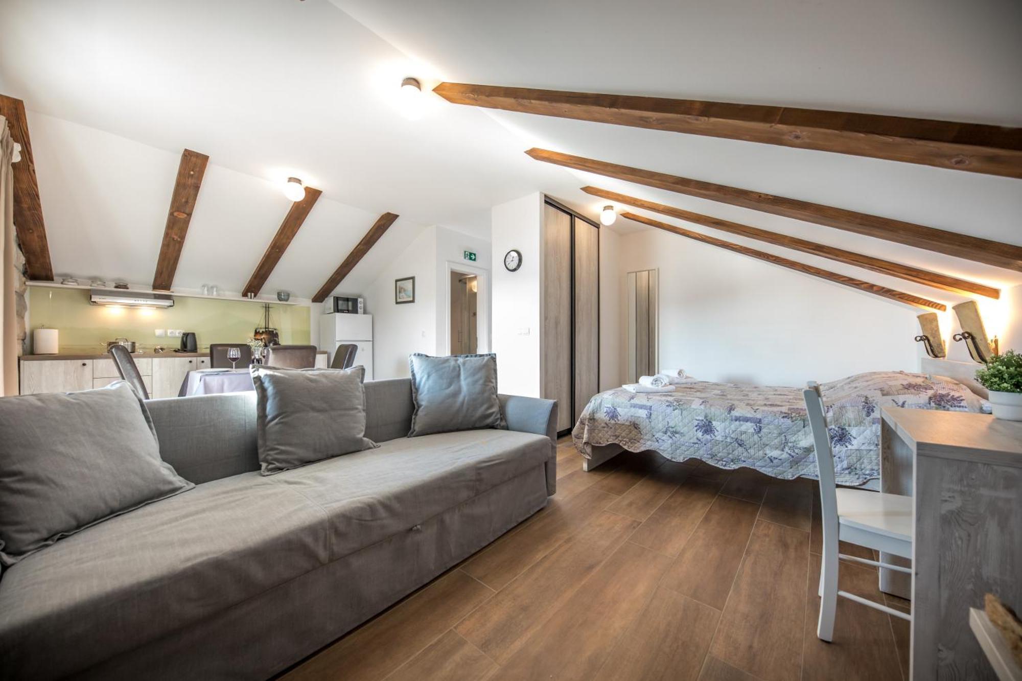 Curic Apartment Slano