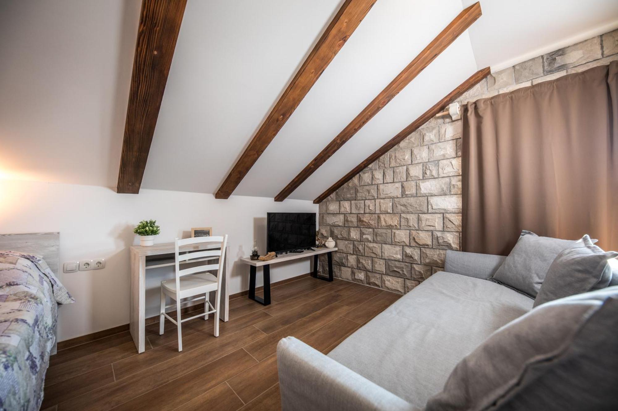 Apartment Curic *